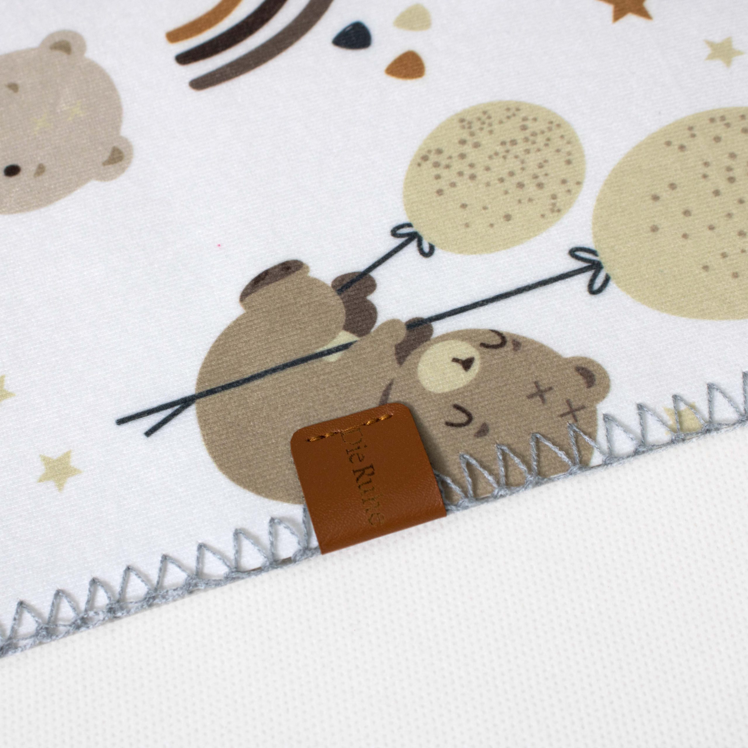 زیرانداز تعویض نوزاد طرح تدی دی‌روحه ضدآب و قابل شستشو