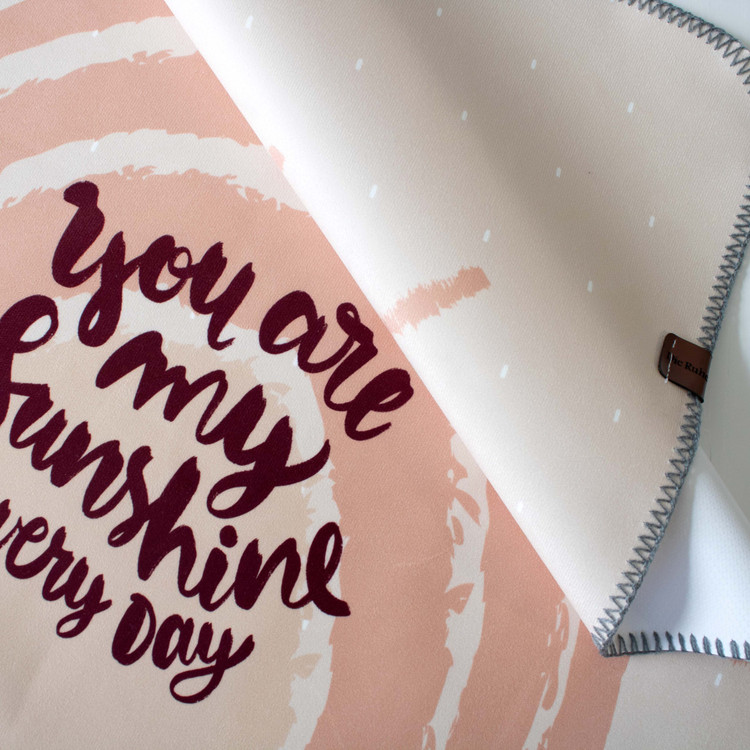 زیرانداز تعویض نوزاد طرح خورشید دیروحه ضدآب و قابل شستشو