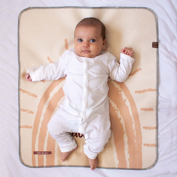 زیرانداز تعویض نوزاد طرح خورشید دیروحه ضدآب و قابل شستشو