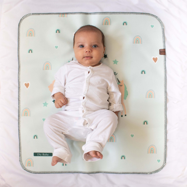 زیرانداز تعویض نوزاد طرح یونیکورن دیروحه ضدآب و قابل شستشو